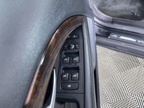 Used 2012 Volvo XC70 T6 Premier Plus image 14