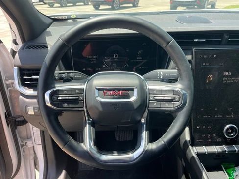 Used 2025 GMC Terrain Elevation AWD/4WD image 17