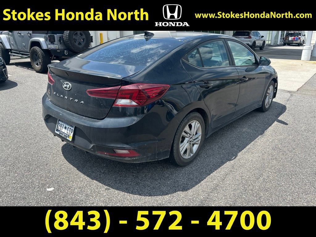 Used 2019 Hyundai Elantra SEL w/ Cargo Package FWD image 3