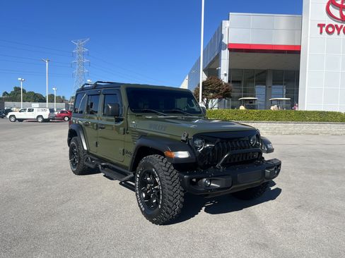 Used 2021 Jeep Wrangler Unlimited Willys image 3