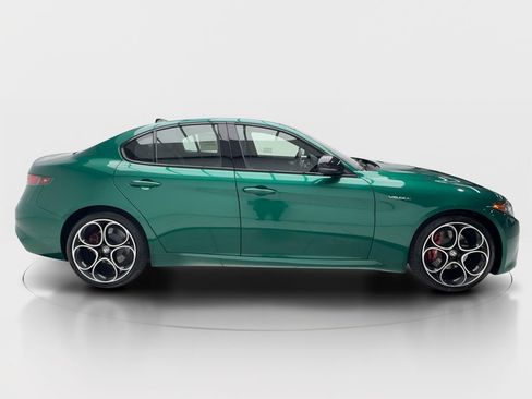 New 2026 Alfa Romeo Giulia w/ Driving Assist Package RWD image 7