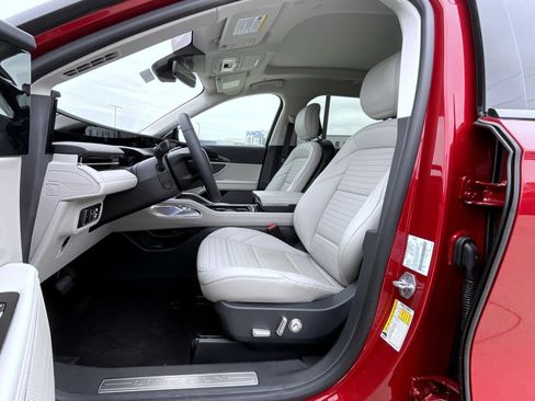 New 2026 Lincoln Nautilus Reserve w/ Jet Appearance Package image 10