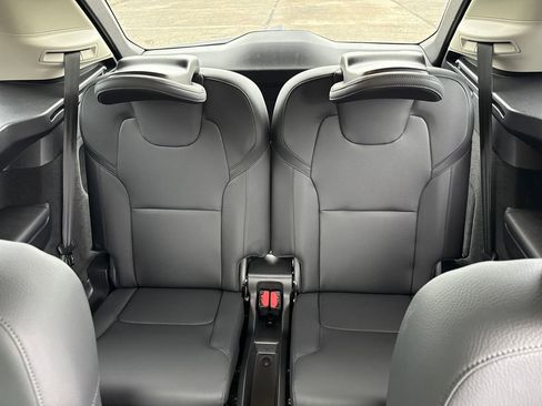 Used 2025 Volvo XC90 B6 Plus w/ Protection Package image 15