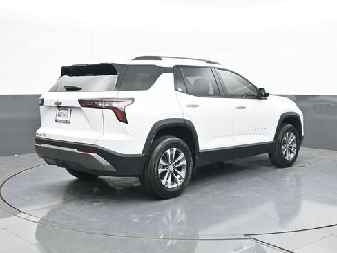 New 2026 Chevrolet Equinox LT FWD image 13