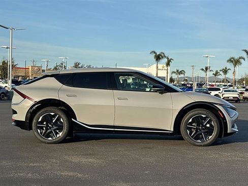 New 2025 Kia EV6 Wind image 3