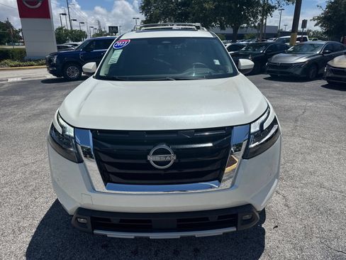 Certified 2023 Nissan Pathfinder Platinum w/ Lighting Package (N93) AWD/4WD image 3