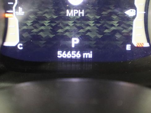 Used 2022 Jeep Gladiator Rubicon w/ Cold Weather Group image 35