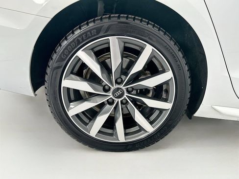 Used 2021 Audi A4 2.0T Premium w/ Convenience Package AWD/4WD image 31