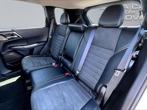 Used 2025 Mitsubishi Outlander SE AWD/4WD image 26