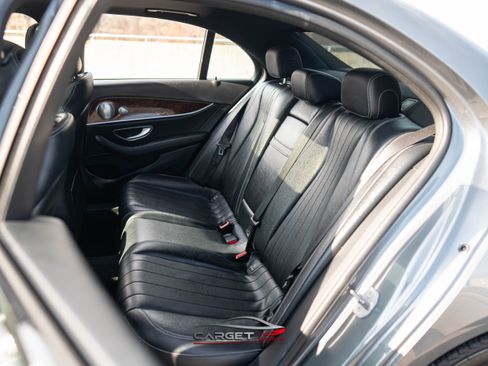 Used 2017 Mercedes-Benz E 300 4MATIC w/ Premium 2 Package image 20