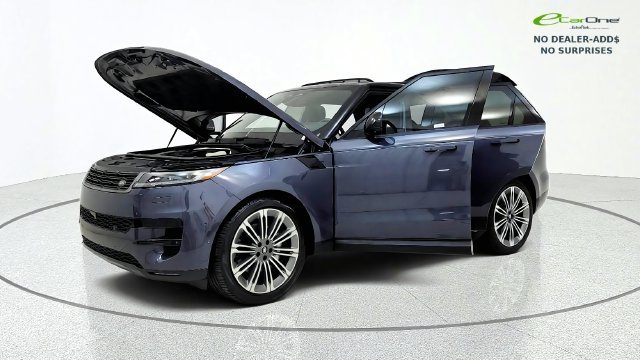 Used 2024 Land Rover Range Rover Sport SE AWD/4WD image 13