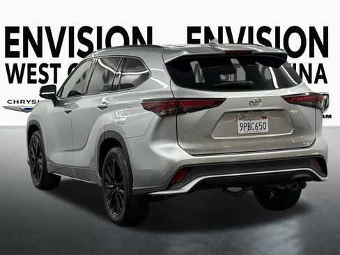 Used 2024 Toyota Highlander XSE image 10