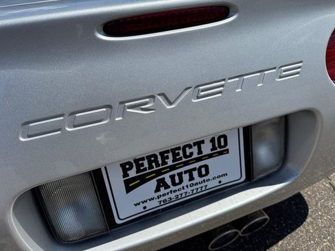 Used 2001 Chevrolet Corvette Coupe w/ Preferred Equipment Group2 RWD image 35