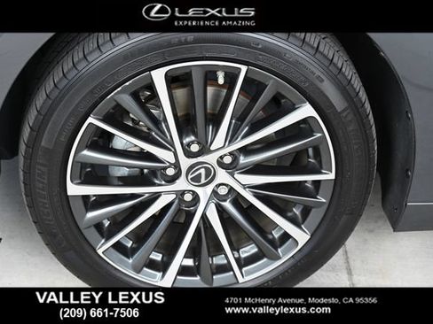 Certified 2025 Lexus ES 300h w/ Premium Package FWD image 23