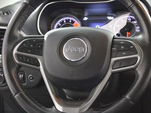 Used 2019 Jeep Cherokee Limited AWD/4WD image 28
