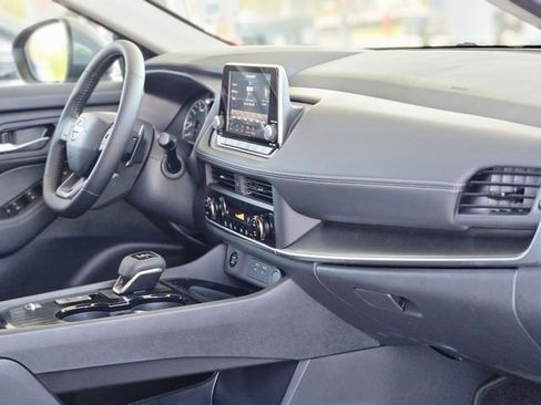 New 2026 Nissan Rogue SV FWD image 12