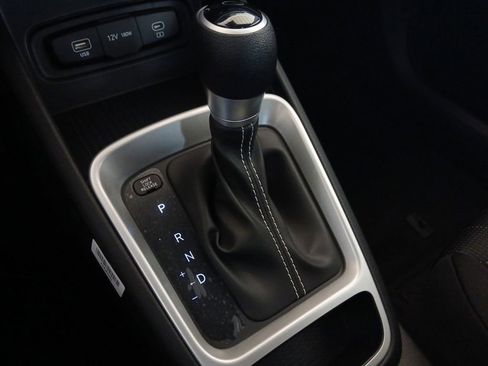 New 2026 Hyundai Venue SE FWD image 19