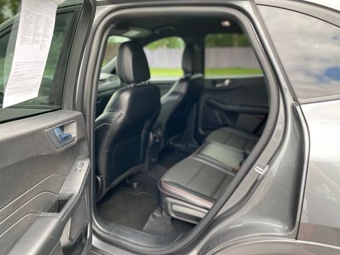 Used 2023 Ford Escape ST-Line FWD image 18