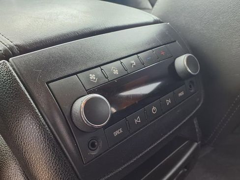 Used 2015 GMC Acadia SLT image 7