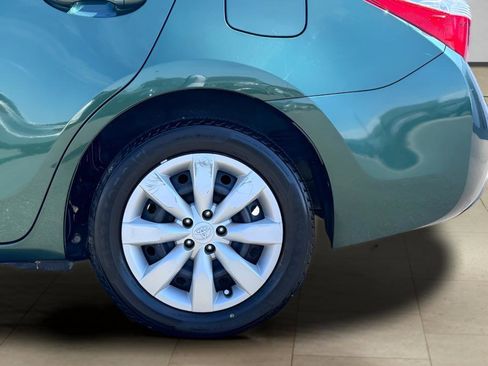 Used 2015 Toyota Corolla LE image 36