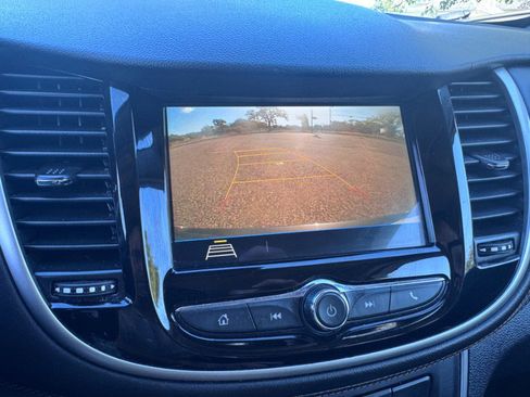 Used 2018 Chevrolet Trax LT image 18