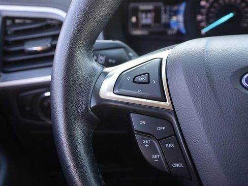 Certified 2024 Ford Edge SEL image 11