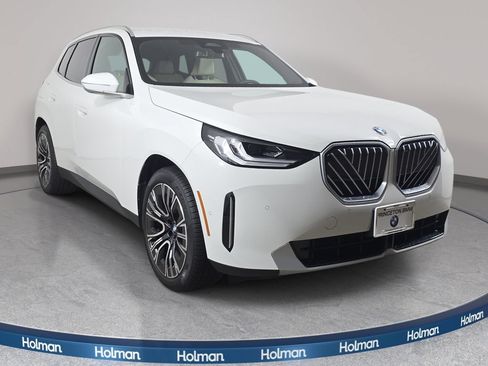 Certified 2026 BMW X3 xDrive30i w/ Convenience Package AWD/4WD image 3