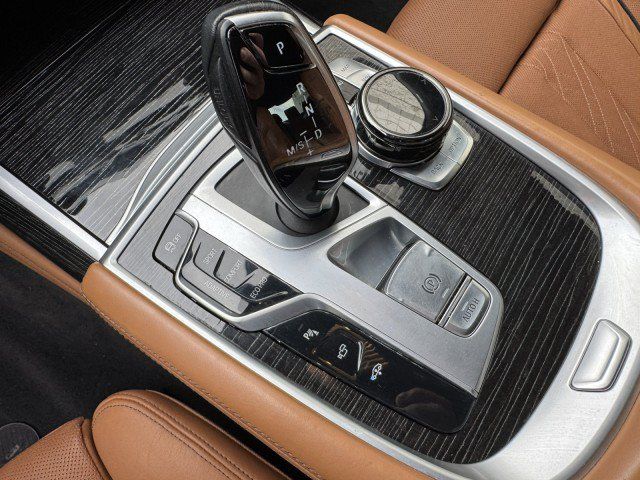 Used 2017 BMW 740i RWD image 23