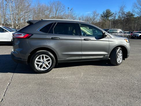 Used 2022 Ford Edge SEL w/ Convenience Package image 4