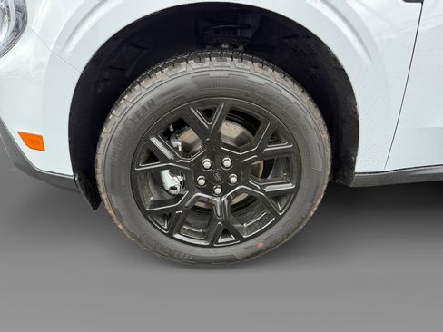 New 2025 Ford Maverick Lariat w/ Black Appearance Package AWD/4WD image 9