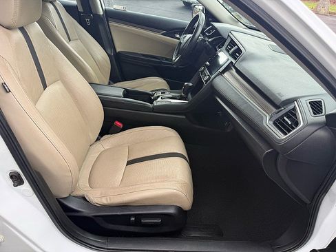 Used 2020 Honda Civic Touring image 23