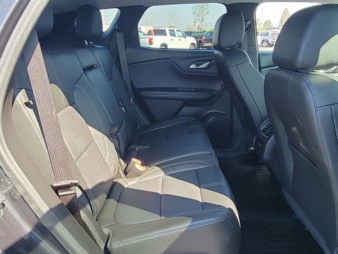 Used 2022 Chevrolet Blazer LT FWD image 25