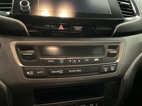 Used 2021 Honda Ridgeline Sport image 18