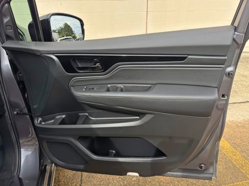 Used 2024 Honda Odyssey Elite image 47