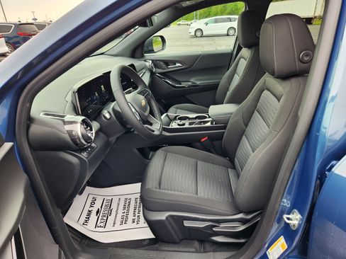 New 2026 Chevrolet Equinox LT w/ Safety and Technology Package FWD image 9