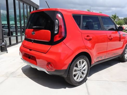 Used 2017 Kia Soul + FWD image 3