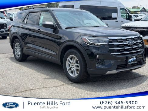 New 2026 Ford Explorer Active w/ Active Comfort Package RWD image 1