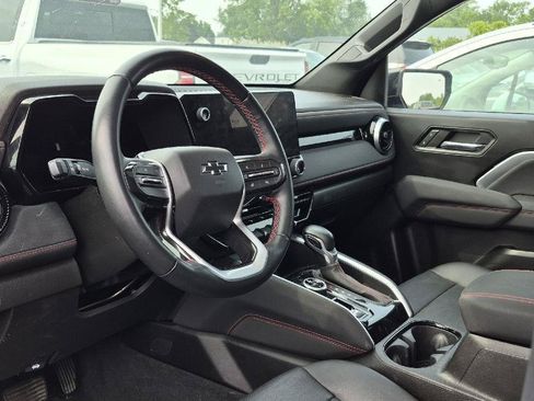 Used 2023 Chevrolet Colorado Z71 AWD/4WD image 8