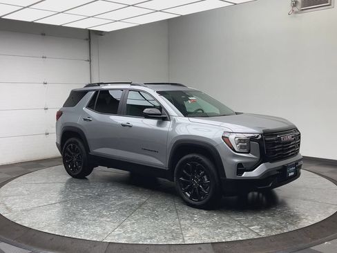 Certified 2025 GMC Terrain Elevation w/ Black Edition AWD/4WD image 31