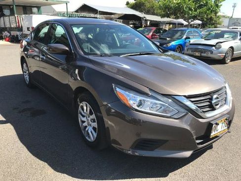 Used 2016 Nissan Altima 2.5 S w/ Power Driver Seat Package image 5