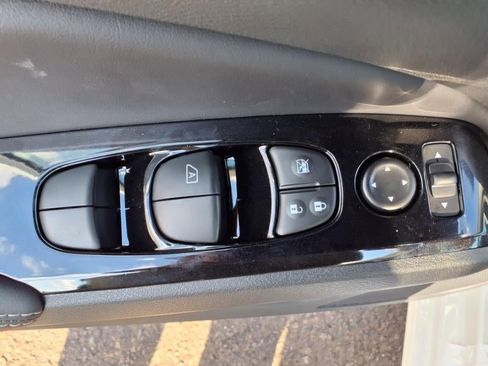 New 2025 Nissan Altima 2.5 SL image 18