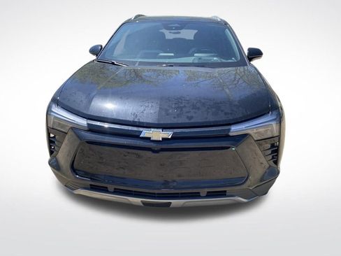 Used 2024 Chevrolet Blazer EV LT AWD/4WD image 2