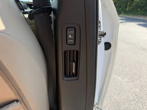 Used 2022 Honda Odyssey Elite image 15