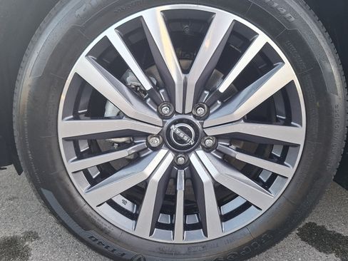 Certified 2023 Nissan Kicks SV image 24