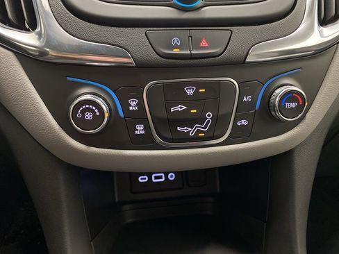 Used 2023 Chevrolet Equinox LS w/ LS Convenience Package image 20