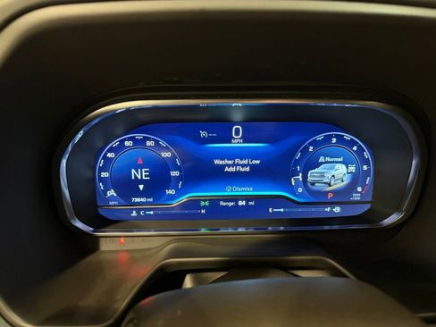 Used 2024 Chevrolet Suburban LT image 22