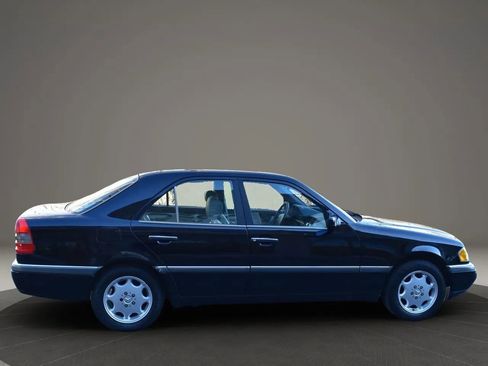 Used 1995 Mercedes-Benz C 280 Sedan image 4