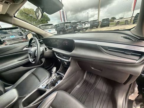 Used 2026 Buick Encore GX Sport Touring FWD image 27