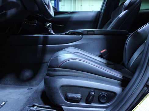 Used 2019 Lexus UX 200 F Sport w/ F Sport Premium Package image 4