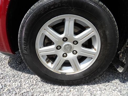 Used 2010 Chrysler Town & Country Touring w/ Entertainment Group #2 FWD image 25